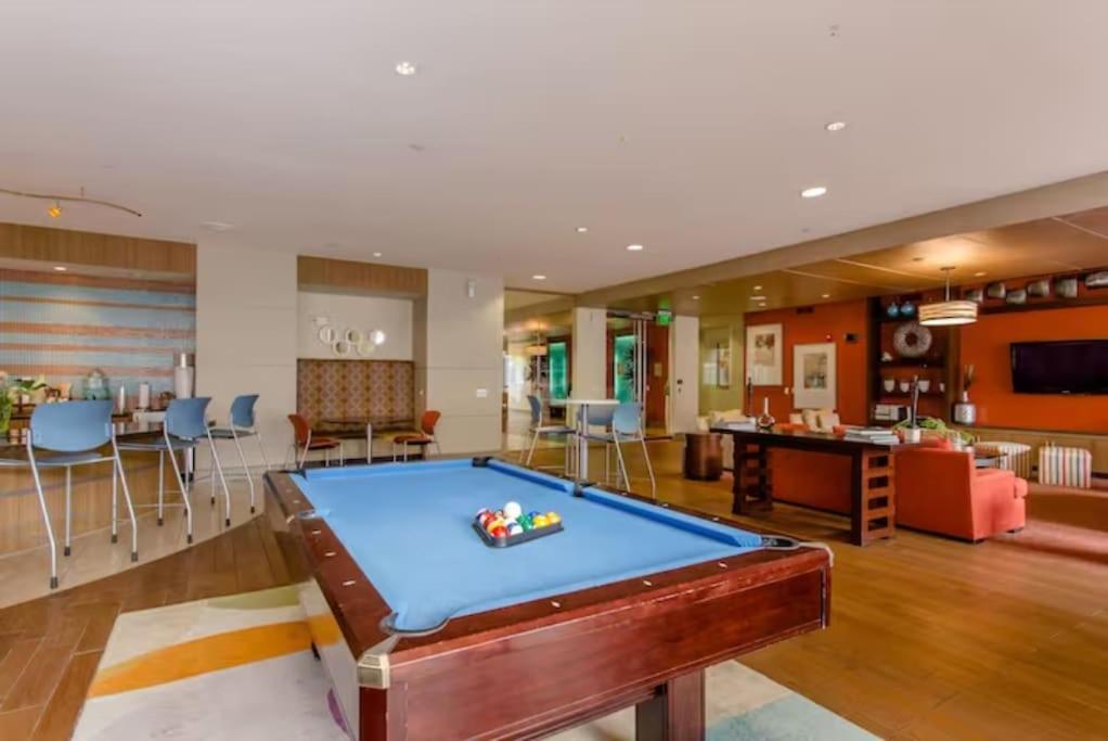 Chic 1Br Near Nrg With Pool Wifi Freeparking Apartamento Houston Exterior foto