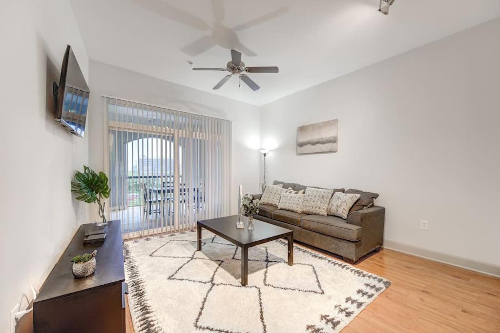 Chic 1Br Near Nrg With Pool Wifi Freeparking Apartamento Houston Exterior foto