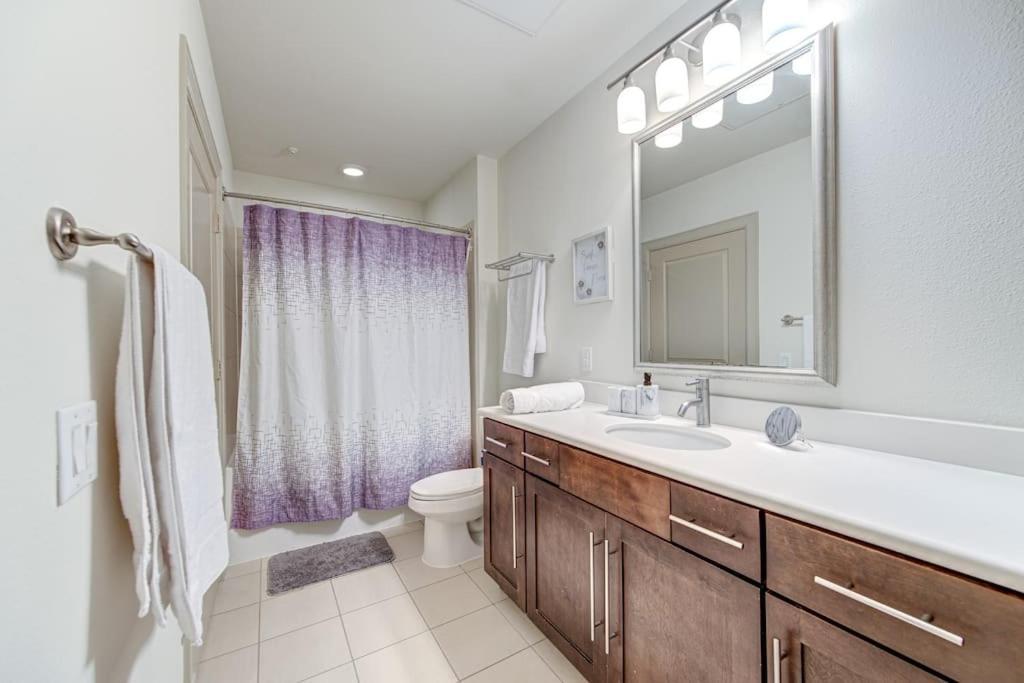 Chic 1Br Near Nrg With Pool Wifi Freeparking Apartamento Houston Exterior foto