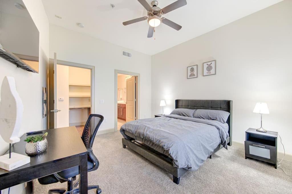 Chic 1Br Near Nrg With Pool Wifi Freeparking Apartamento Houston Exterior foto