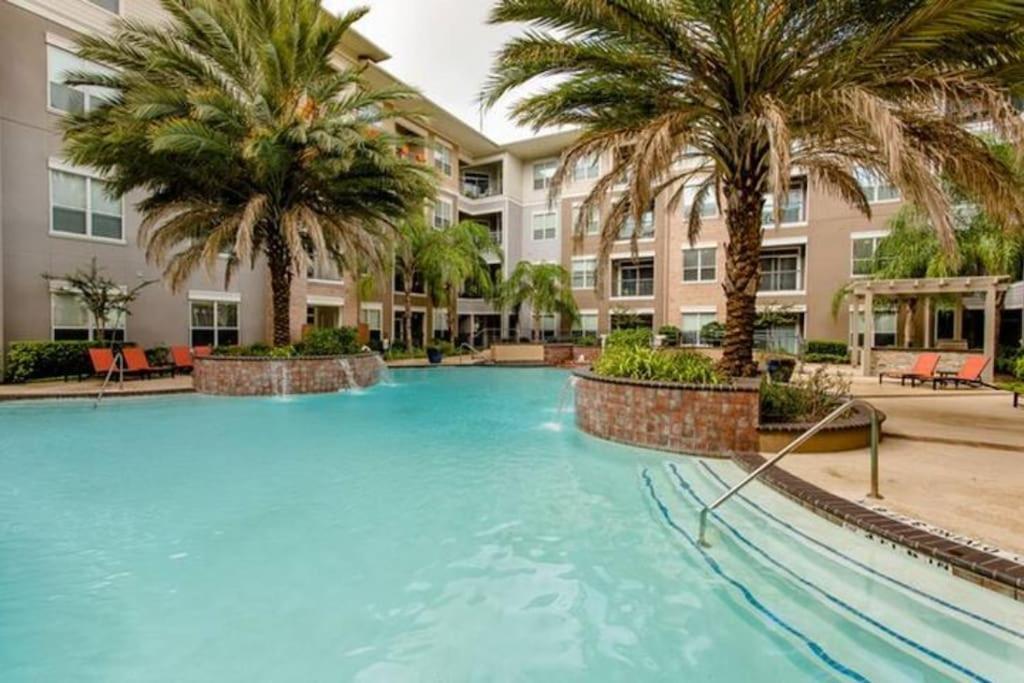 Chic 1Br Near Nrg With Pool Wifi Freeparking Apartamento Houston Exterior foto